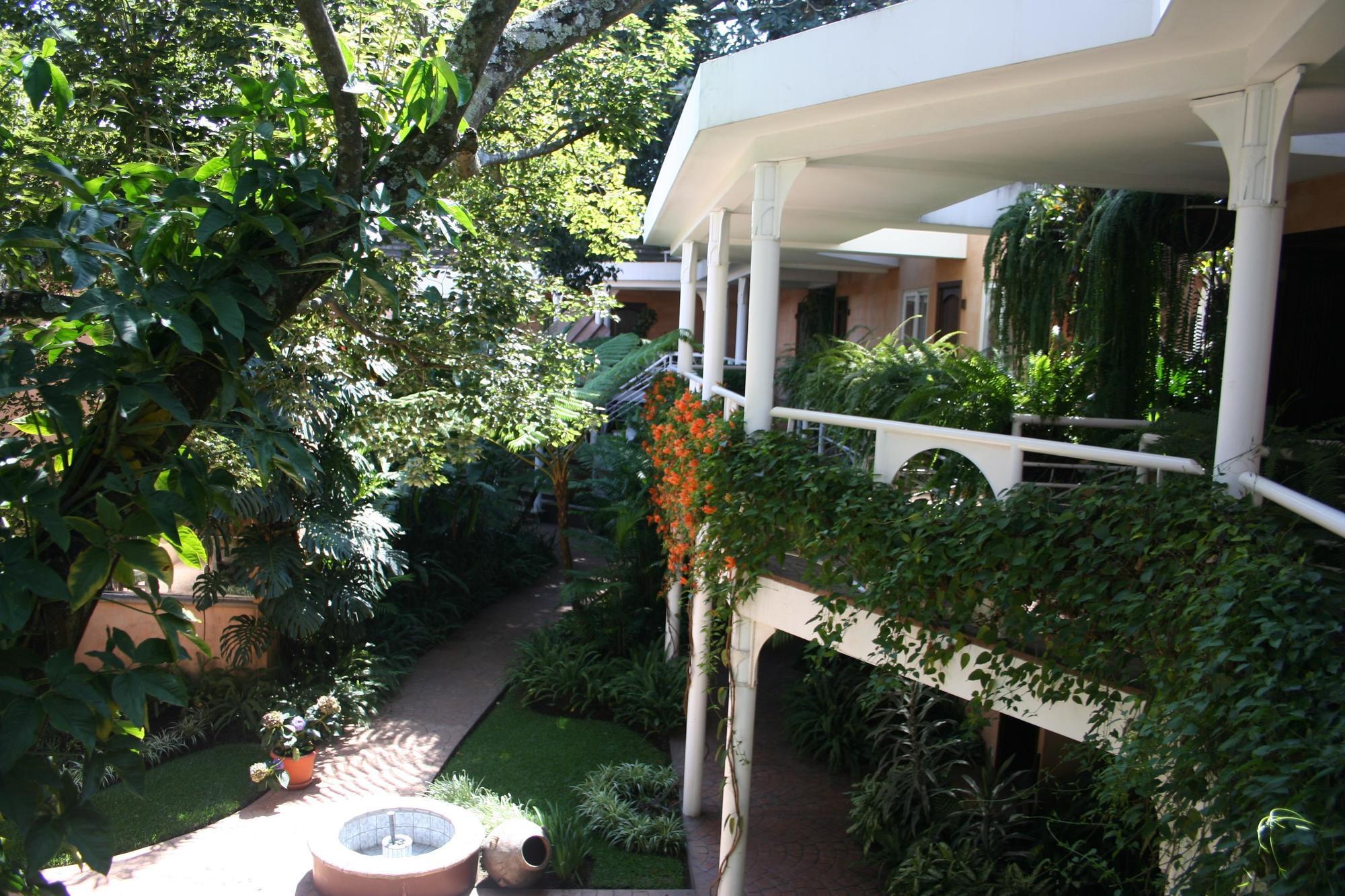 Hotel Ciudad Vieja Ville de Guatemala Extérieur photo