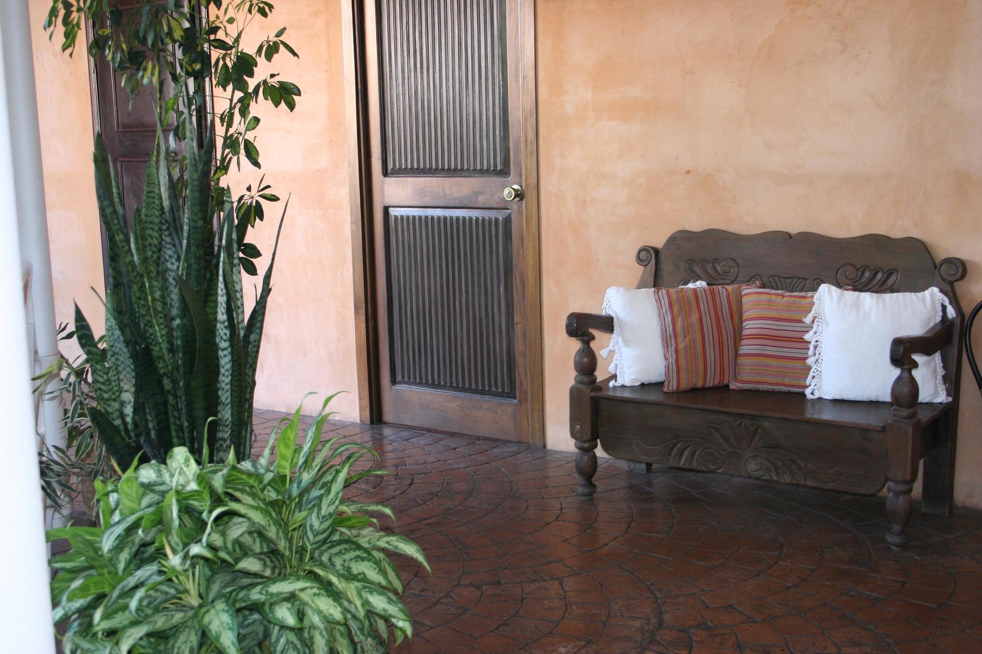 Hotel Ciudad Vieja Ville de Guatemala Extérieur photo