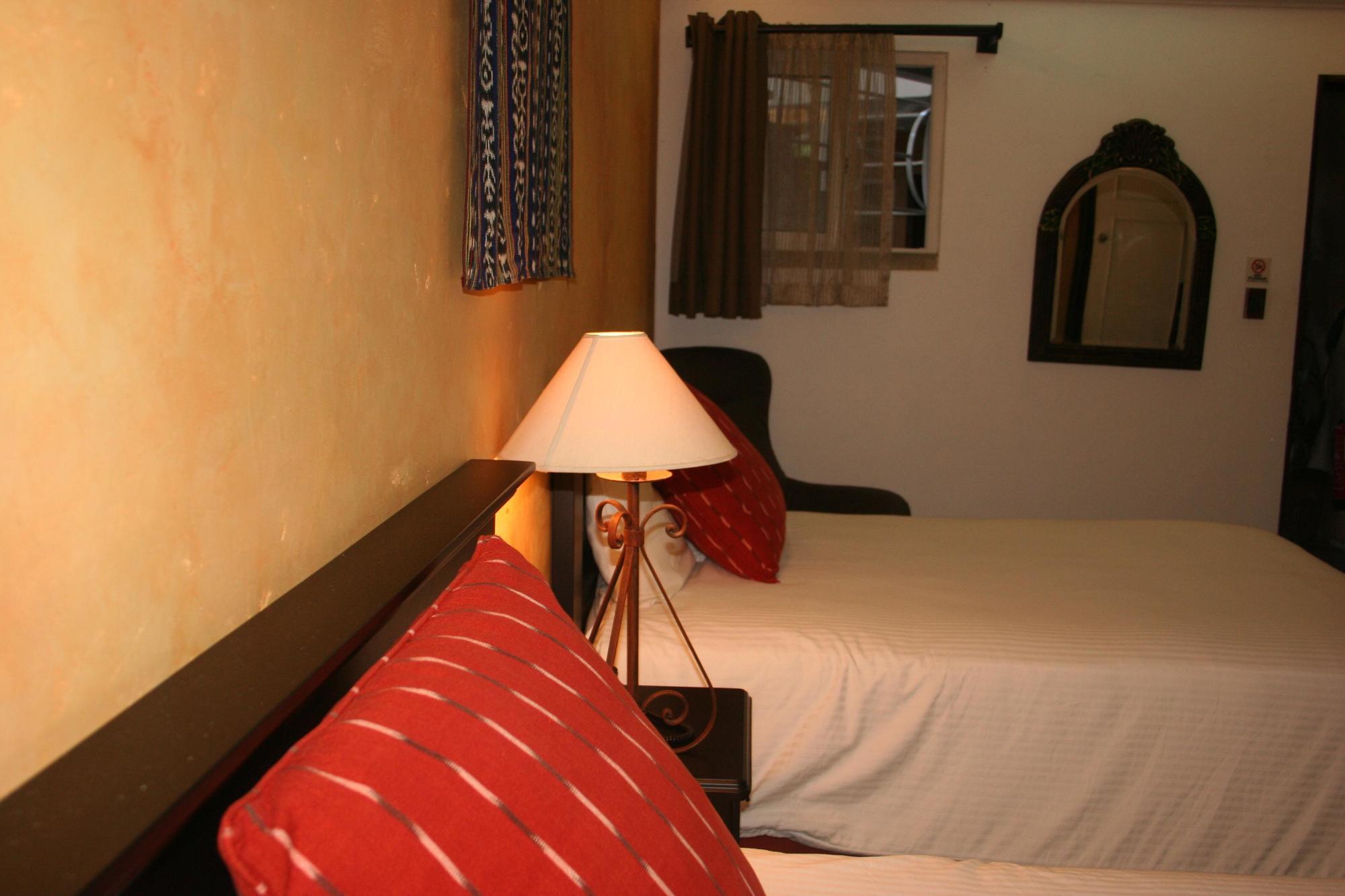 Hotel Ciudad Vieja Ville de Guatemala Extérieur photo