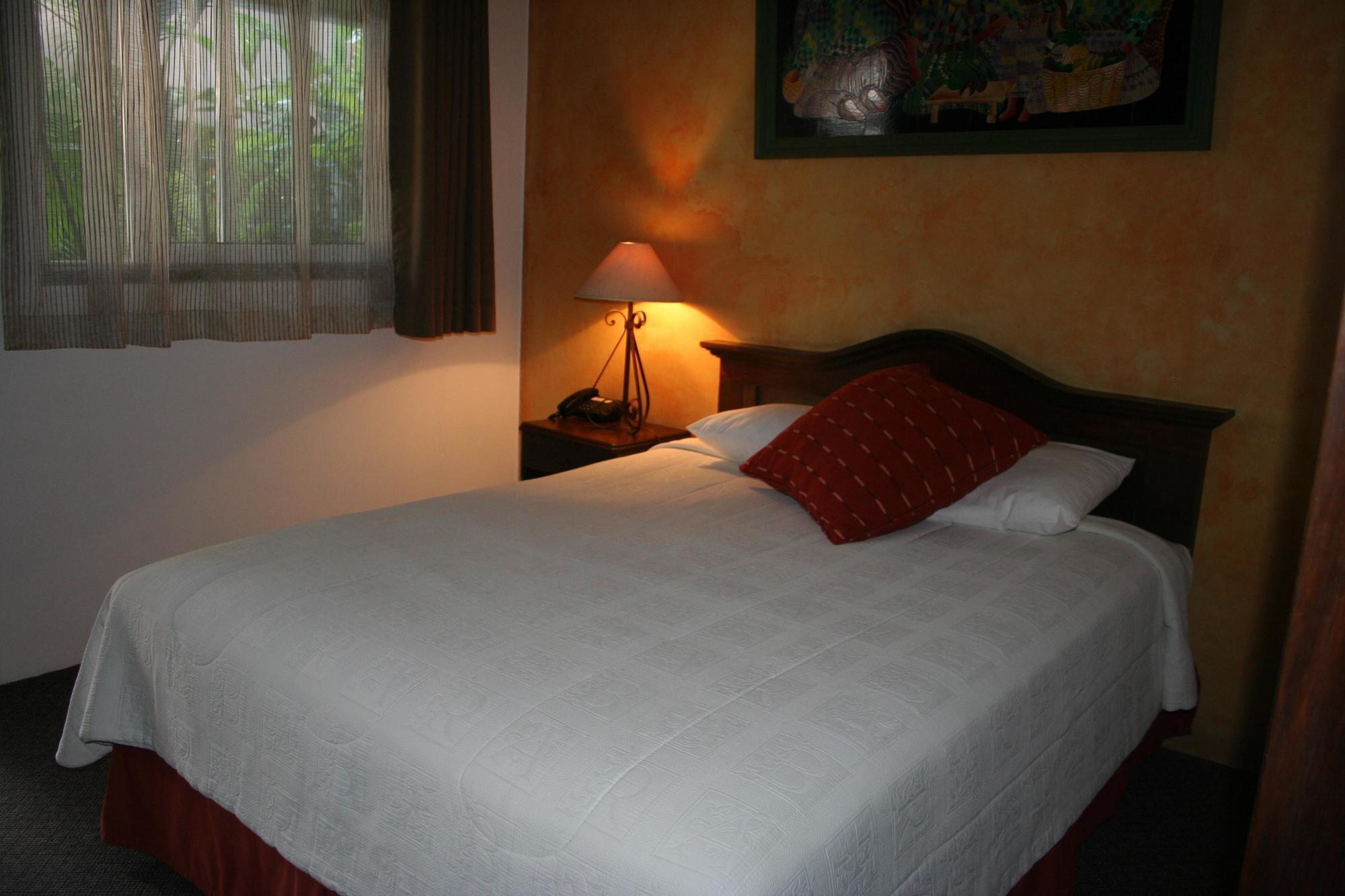 Hotel Ciudad Vieja Ville de Guatemala Extérieur photo