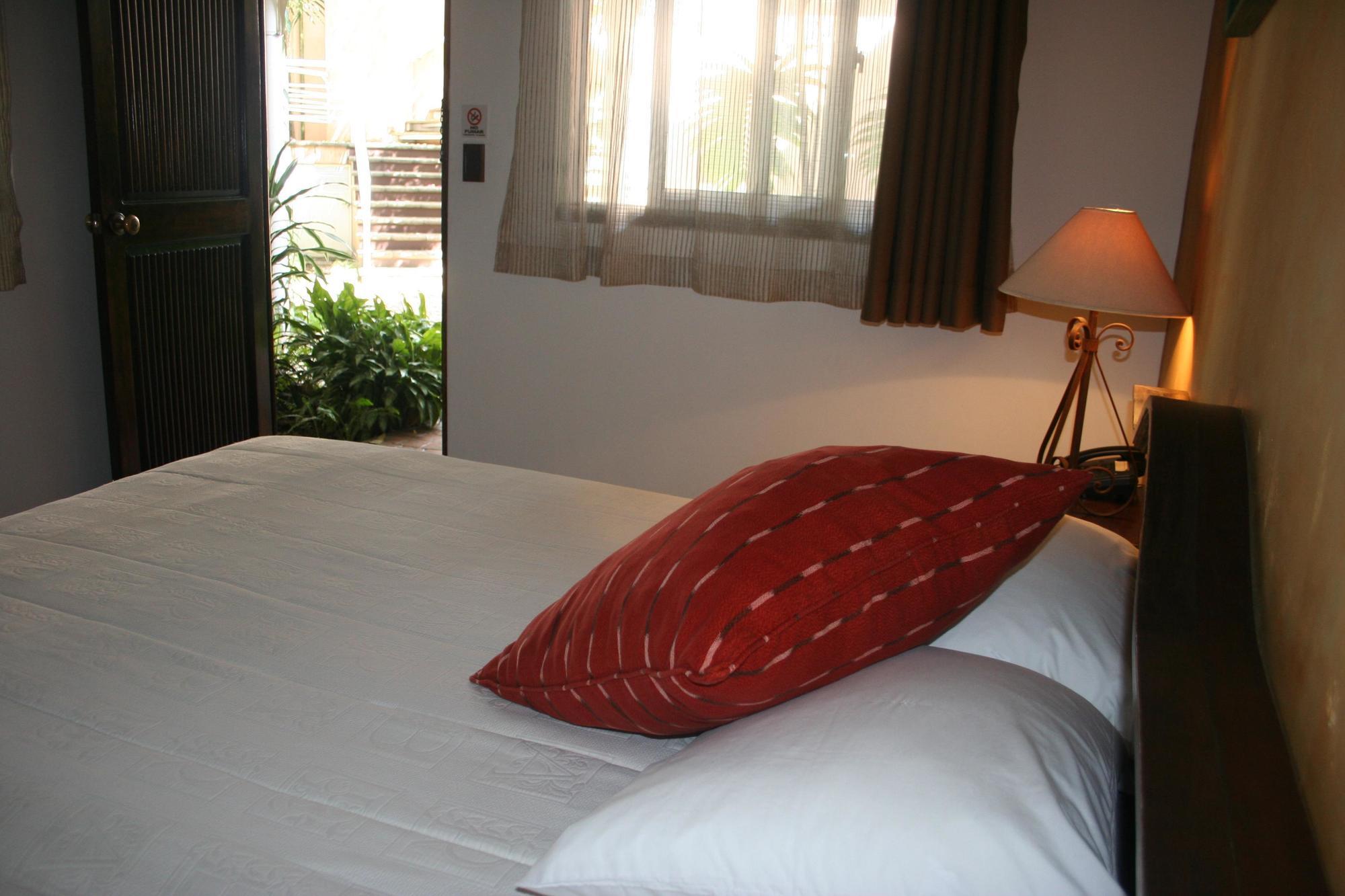 Hotel Ciudad Vieja Ville de Guatemala Extérieur photo